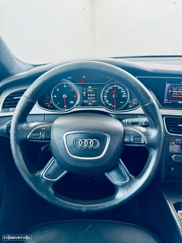 Audi A4 Avant 2.0 TDI S-line - 11
