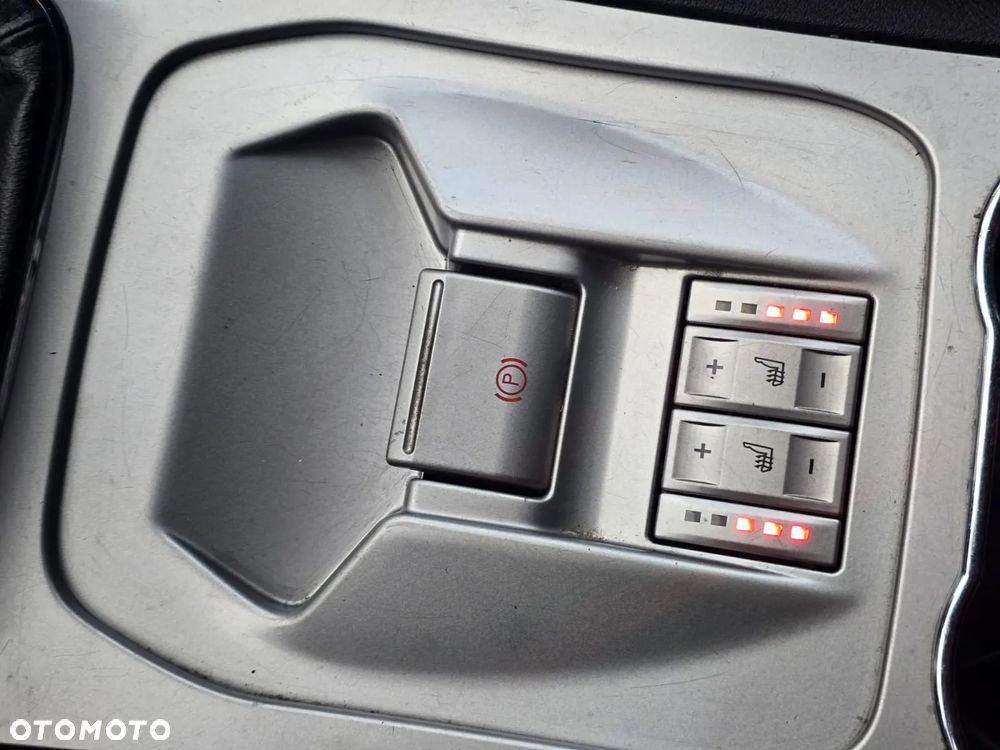 Ford S-Max 2.2 TDCi Titanium - 9