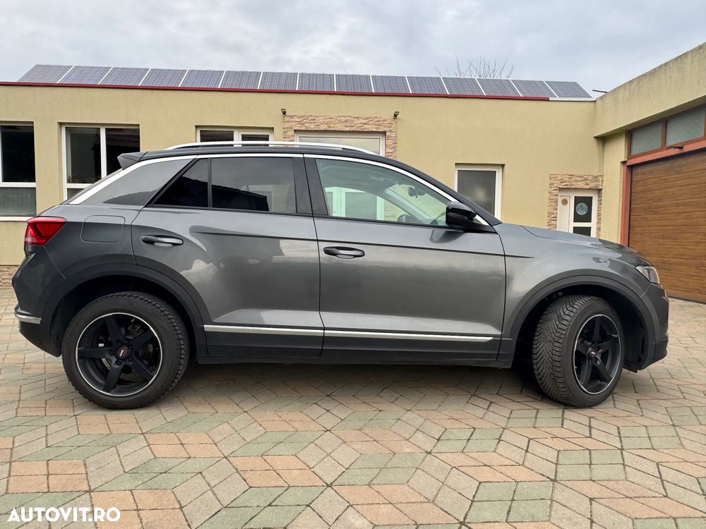Volkswagen T-Roc - 3