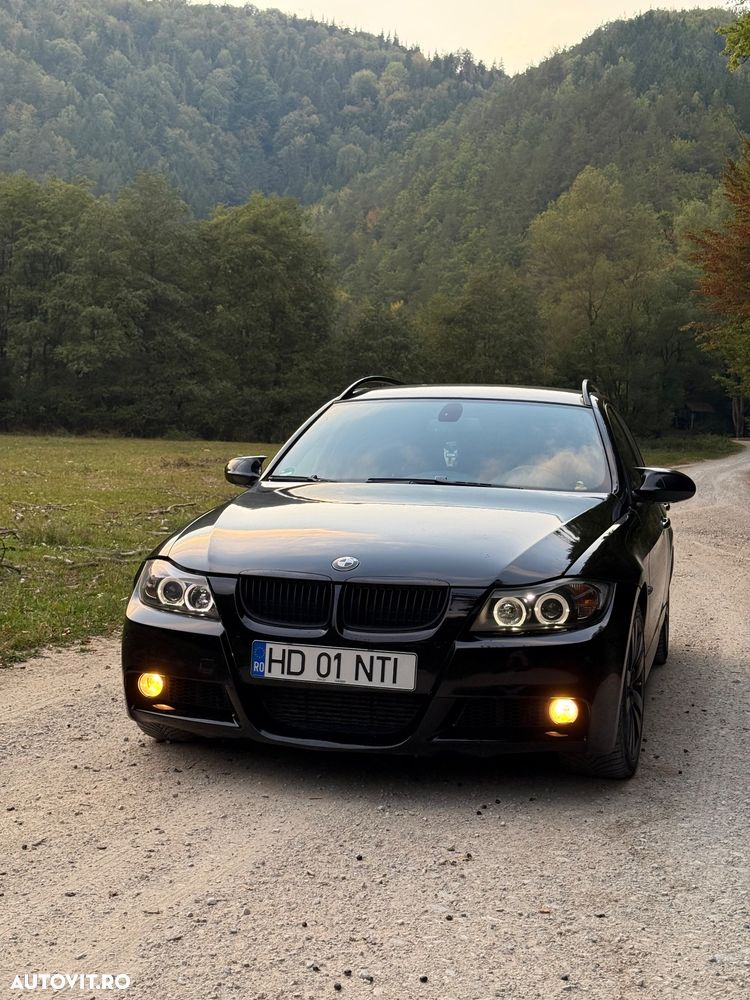 BMW Seria 3 320d DPF Touring Aut. - 11