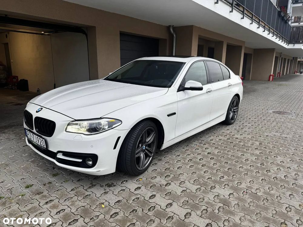 BMW Seria 5 530d xDrive Touring Luxury Line - 22