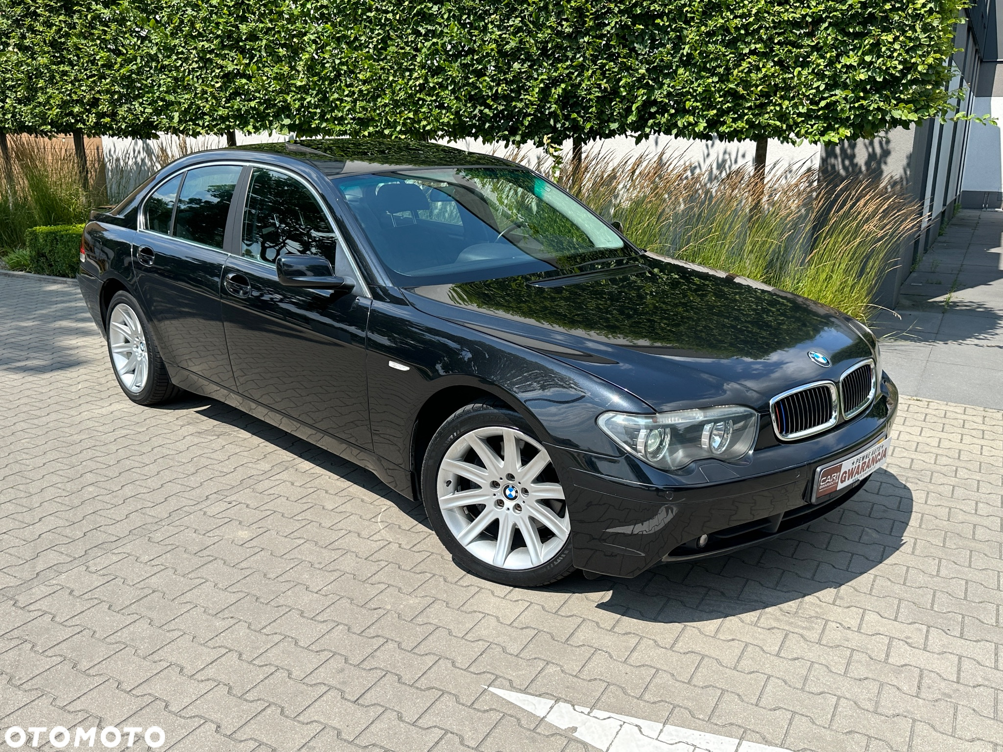 BMW Seria 7 745i - 14
