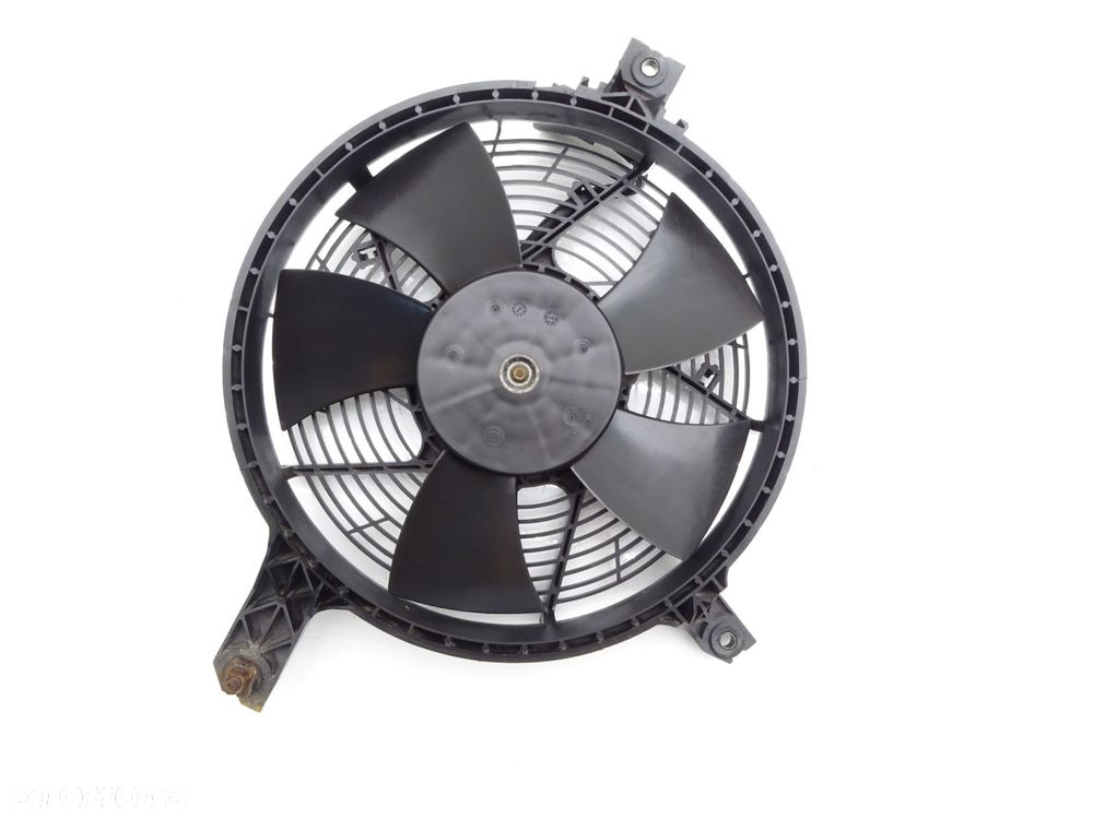 Wentylator chłodnicy klimatyzacji osłona nissan patrol gr y61 - 4