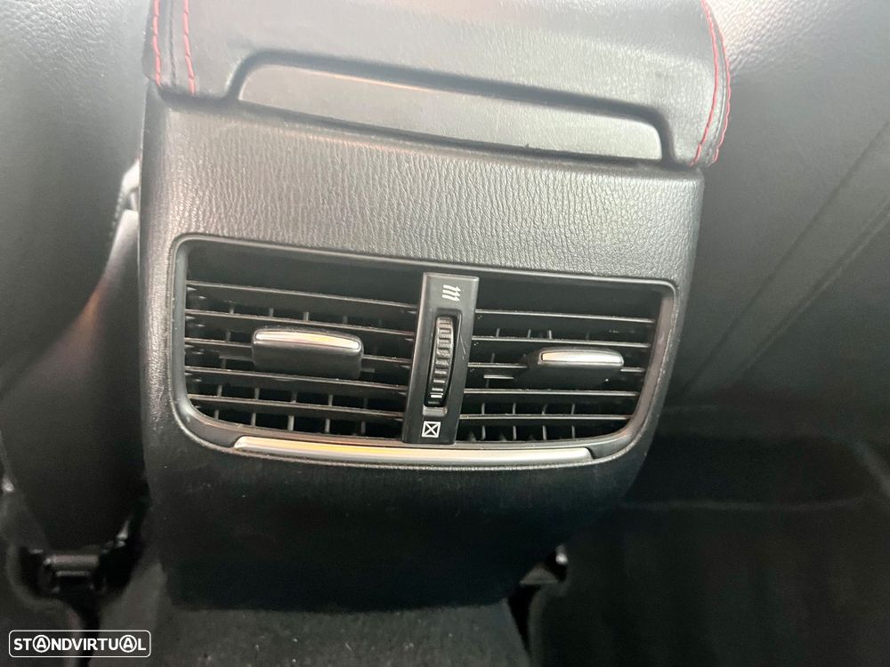 Mazda 6 2.2 SKY-D Excellence Navi - 42