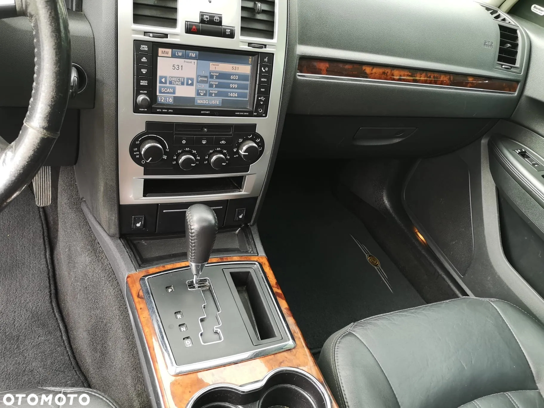 Chrysler 300C 3.0 V6 CRD - 29