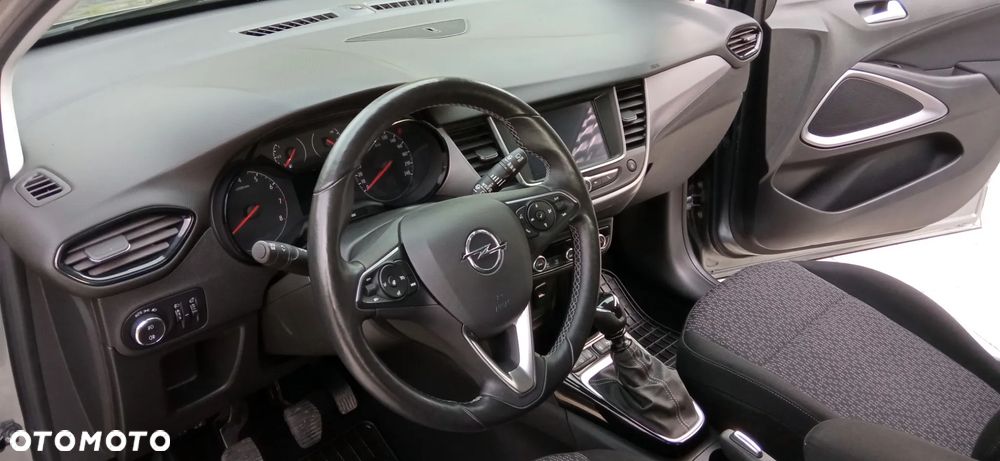 Opel Crossland X 1.2 T Enjoy S&S - 19