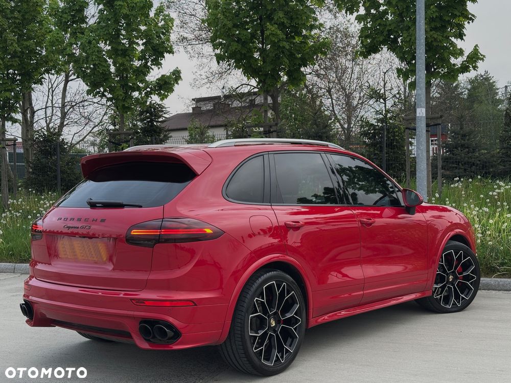Porsche Cayenne GTS - 2