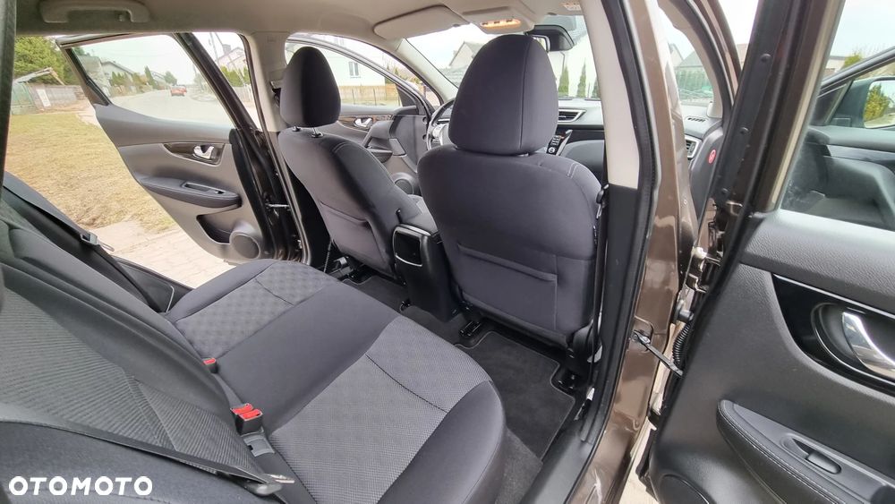 Nissan Qashqai 1.2 DIG-T N-Vision - 10