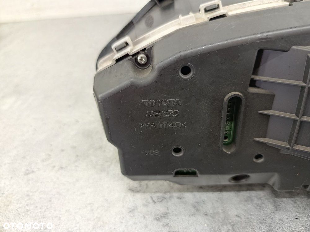 LICZNIK TOYOTA YARIS II 83800-0D690-D  MB457300-3206 DENSO 1.4 D-4D - 6