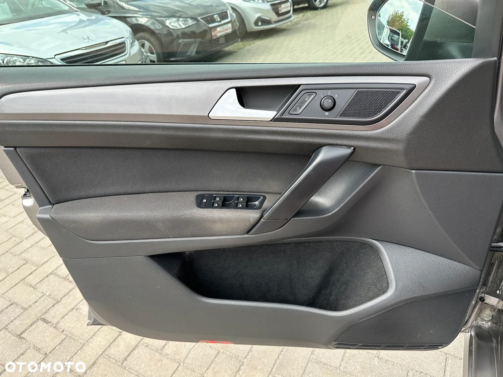Volkswagen Golf Sportsvan - 18