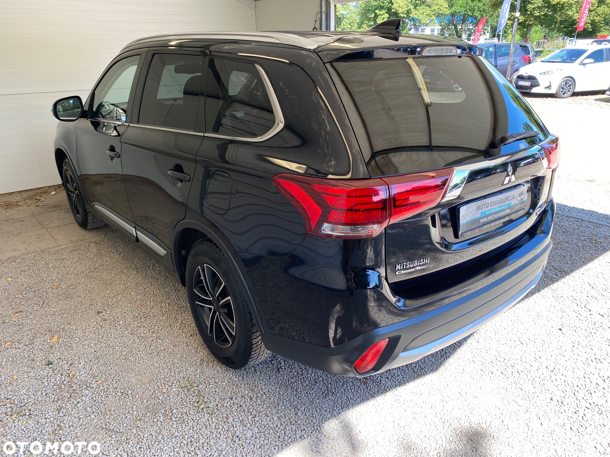 Mitsubishi Outlander 2.0 2WD Edition 100 - 13