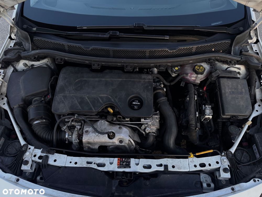 Opel Astra 1.6 CDTI Enjoy S&S - 24
