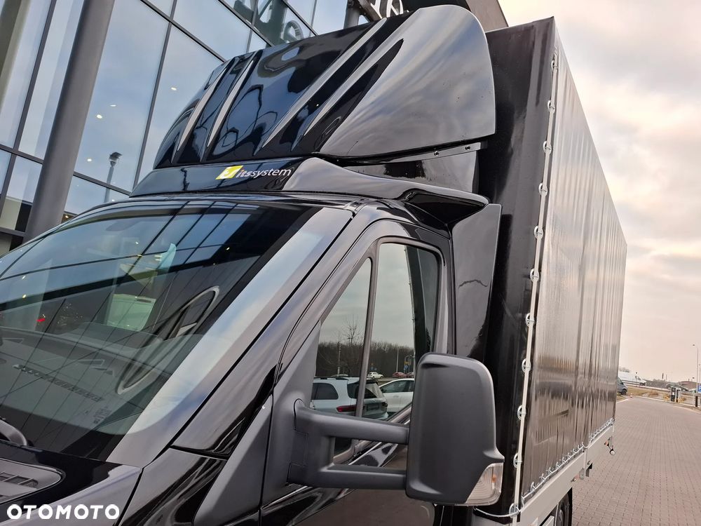 Mercedes-Benz Sprinter - 10