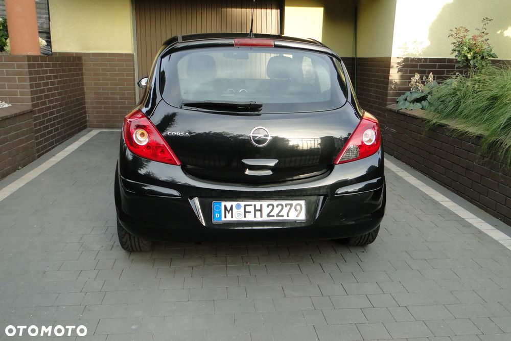 Opel Corsa 1.4 16V EcoFLEX Start-Stop 150 Jahre - 6