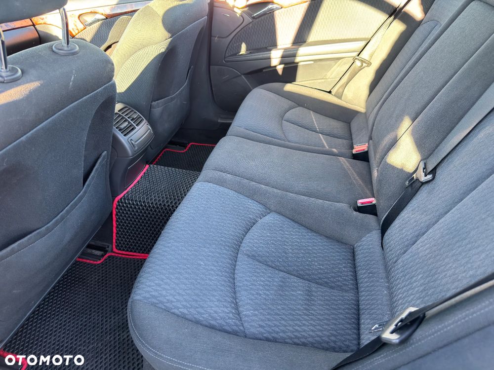 Mercedes-Benz Klasa E - 18