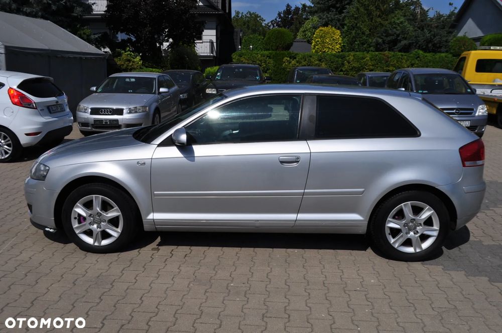 Audi A3 1.6 Limited Edition - 8