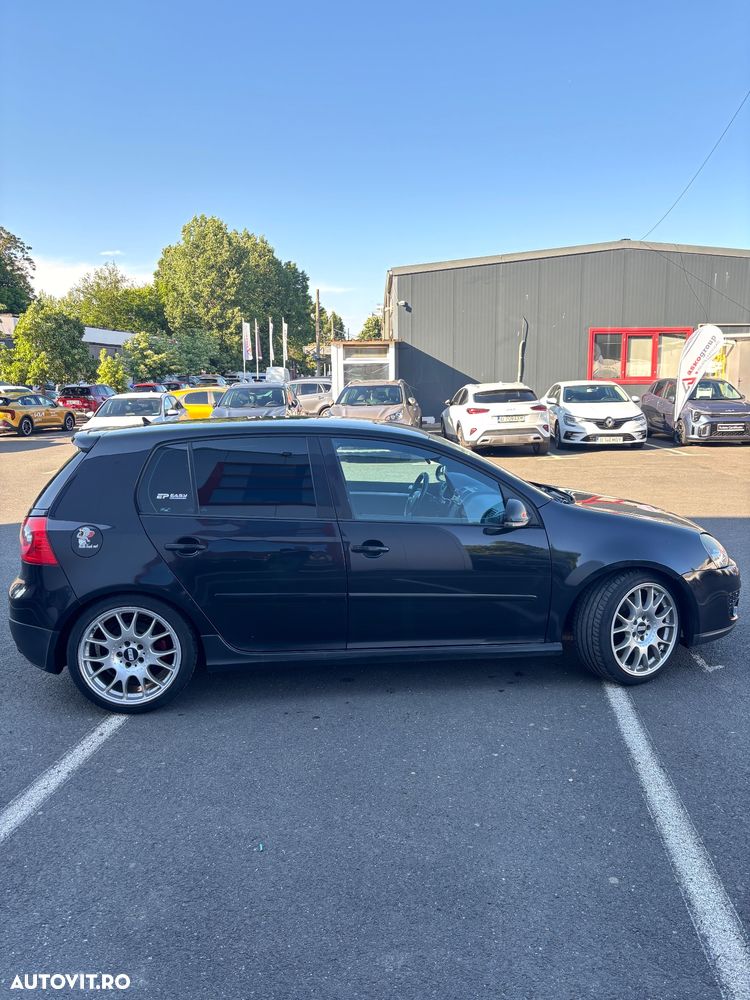 Volkswagen Golf 2.0 FSI GTI - 5