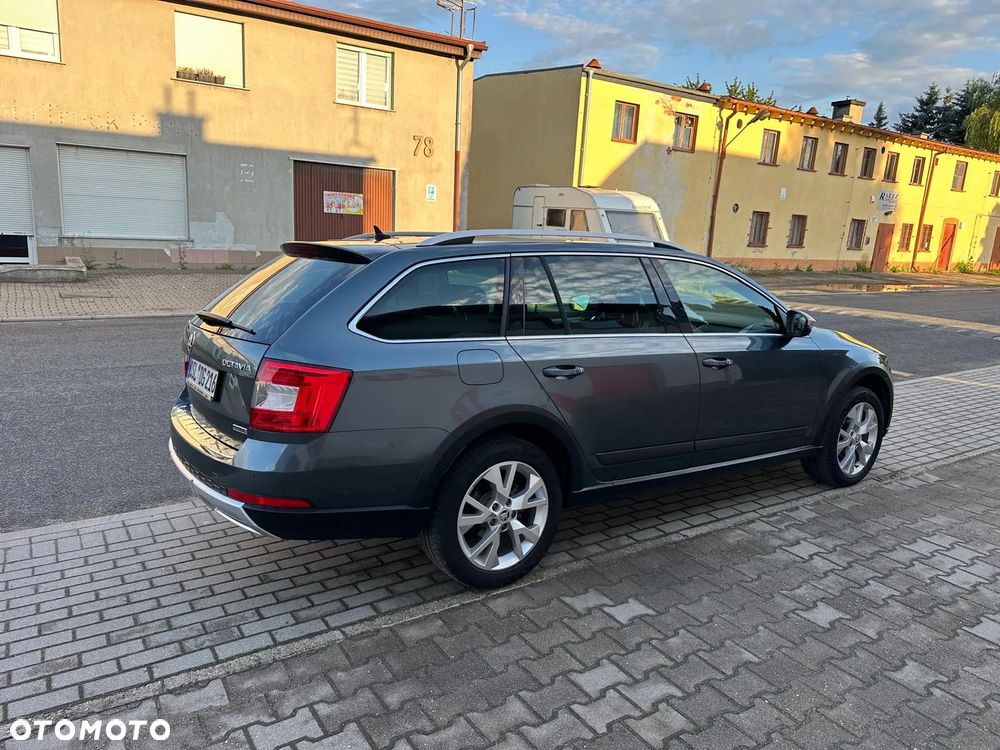 Skoda Octavia Scout 2.0 TDI 4x4 - 10