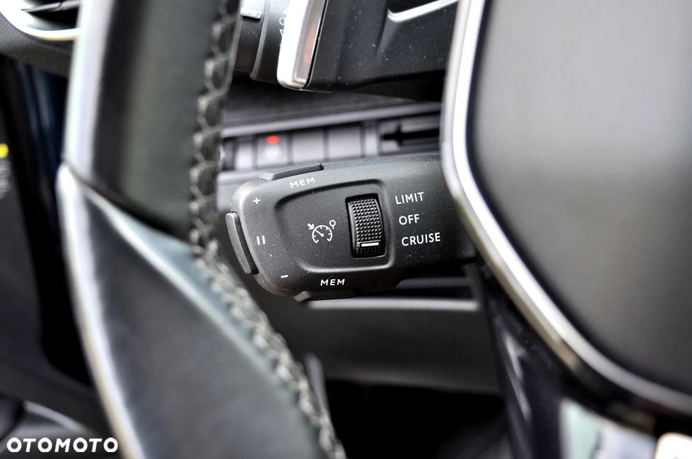 Peugeot 3008 BlueHDi 130 Stop & Start EAT8 Allure - 27