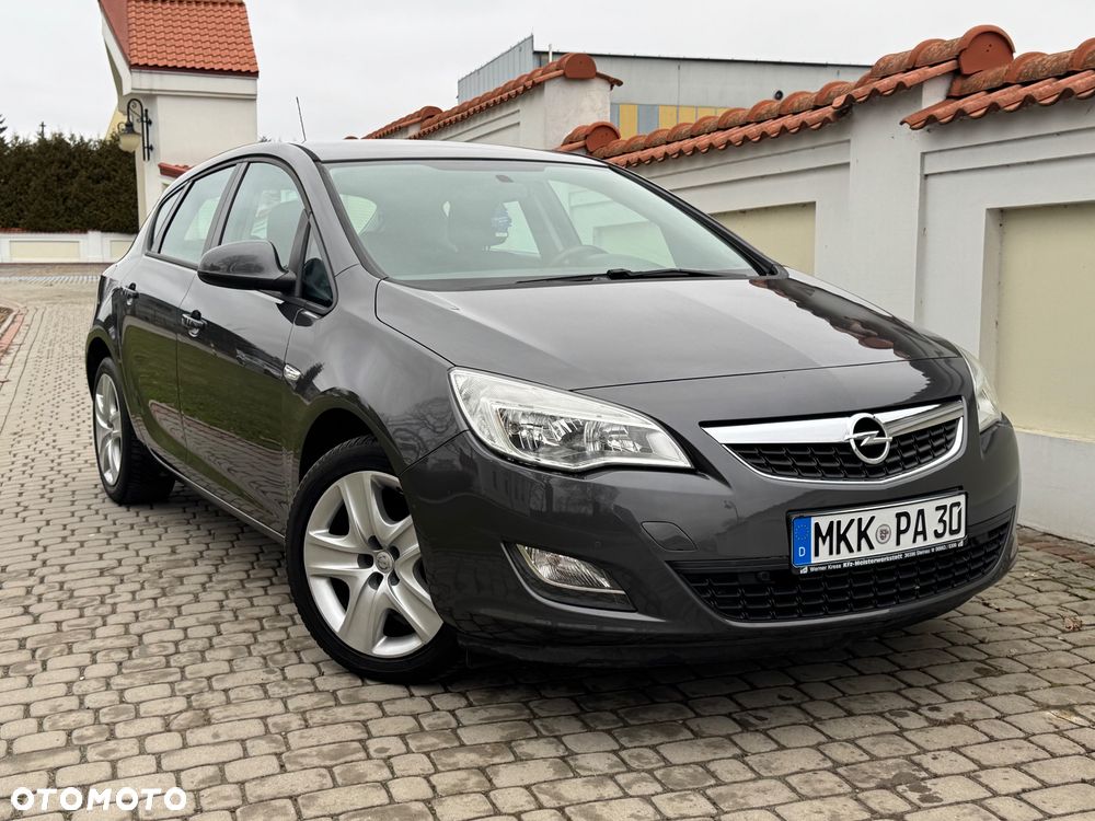 Opel Astra - 2