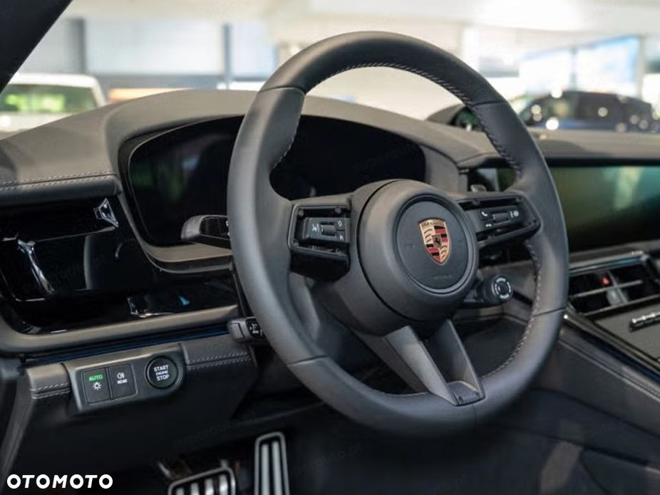 Porsche Panamera 4 - 6