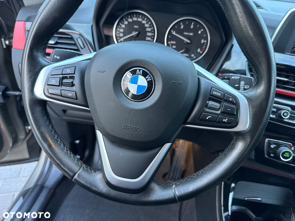 BMW X1 xDrive18d Sport Line - 24