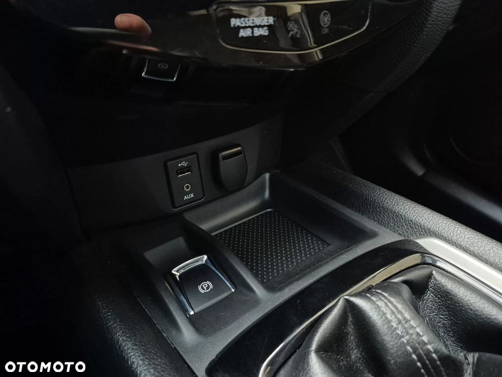 Nissan X-Trail 1.6 DIG-T N-Vision - 26