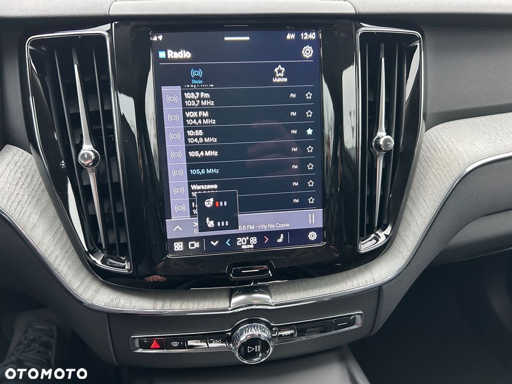 Volvo XC 60 B5 B AWD Plus Dark - 19