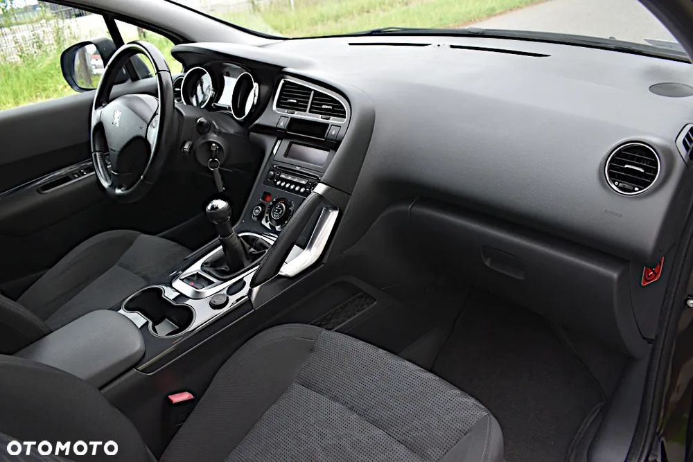 Peugeot 3008 1.6 Active - 32