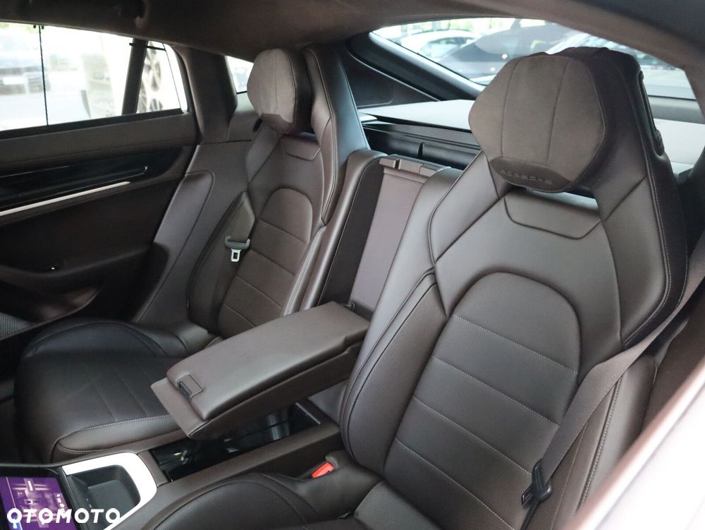 Porsche Panamera - 19