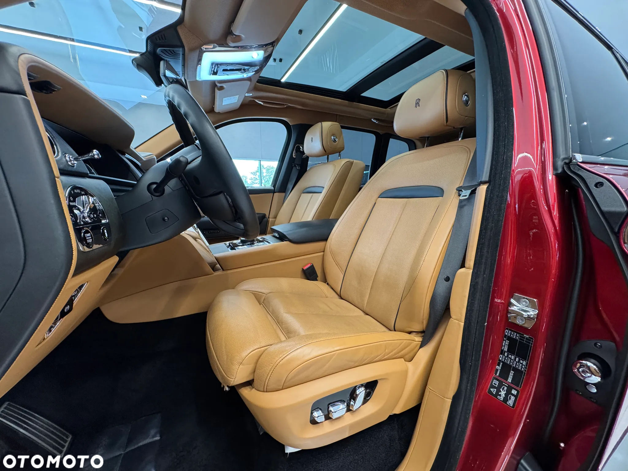 Rolls-Royce Cullinan - 13