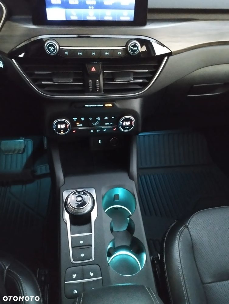 Ford Escape 2.0 EcoBoost AWD Titanium - 27