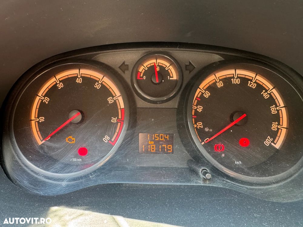 Opel Corsa - 2