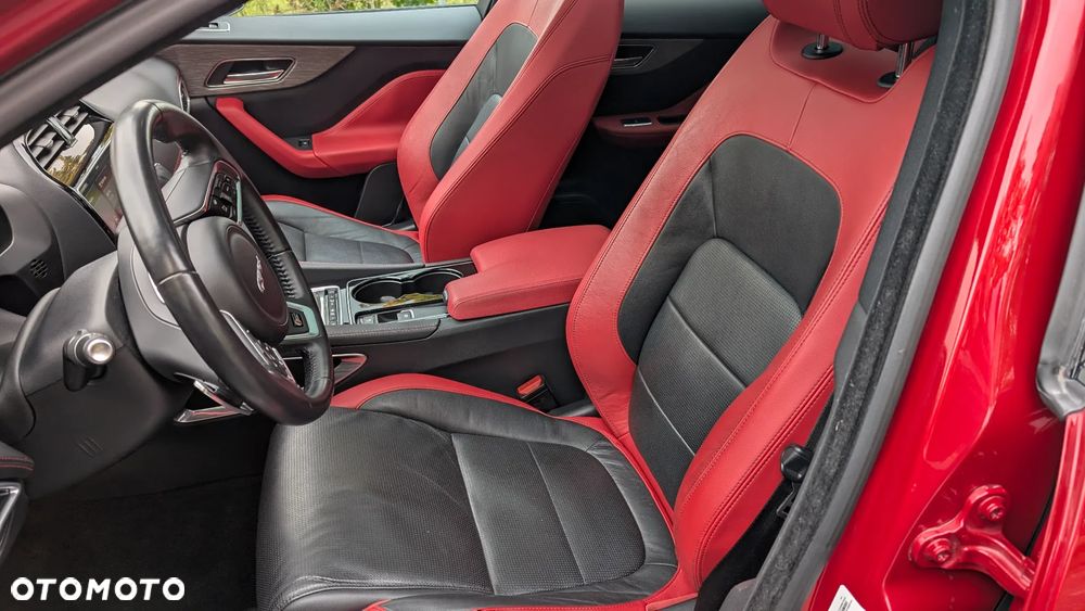 Jaguar F-Pace S AWD - 17