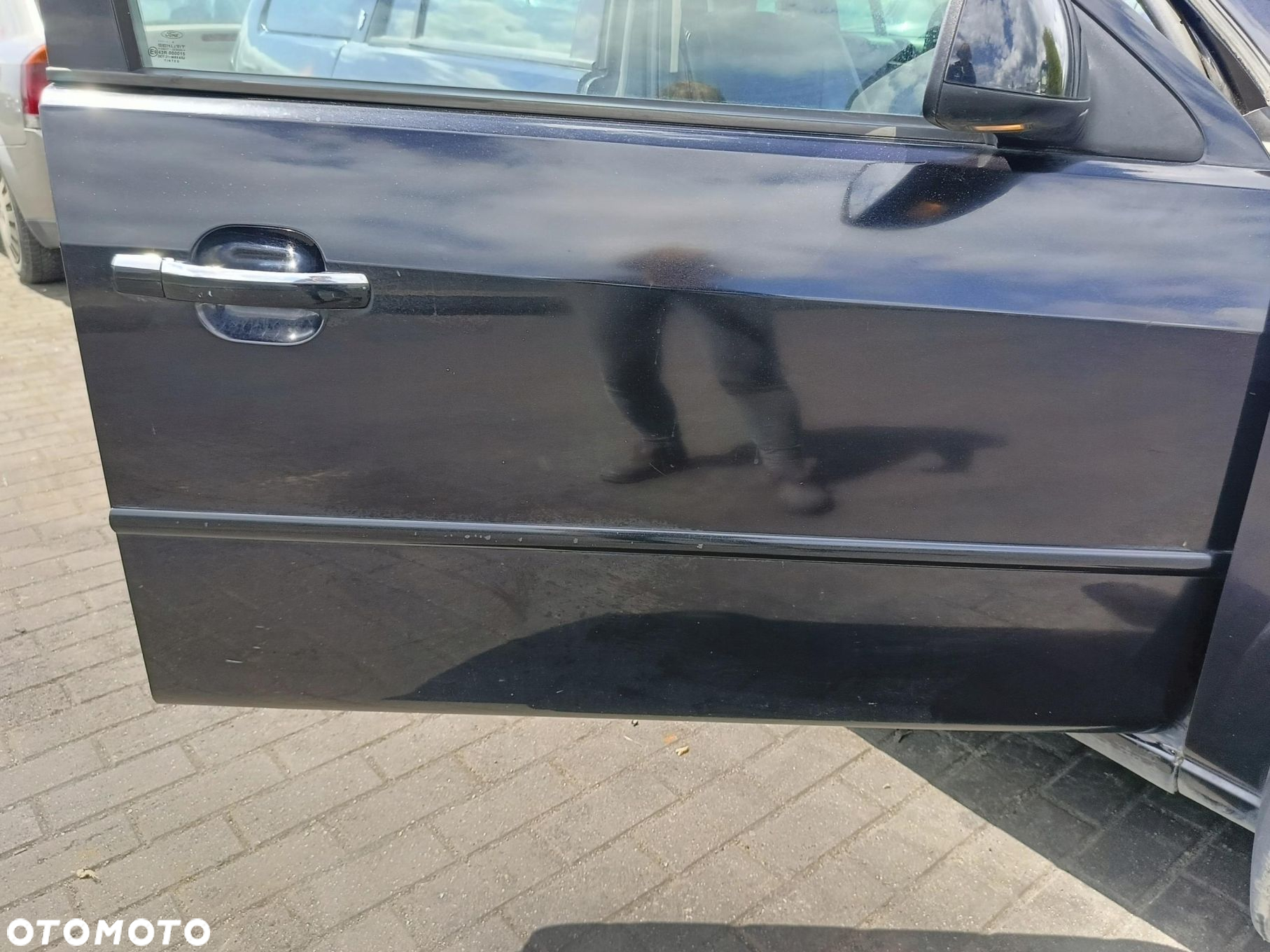 Ford Mondeo 3 III 00-07 DRZWI PRAWE PRZEDNIE PRZÓD kod lakieru G0 - 5
