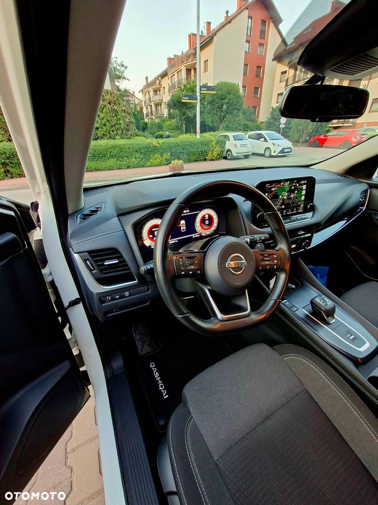 Nissan Qashqai 1.3 DIG-T N-Connecta DCT - 12