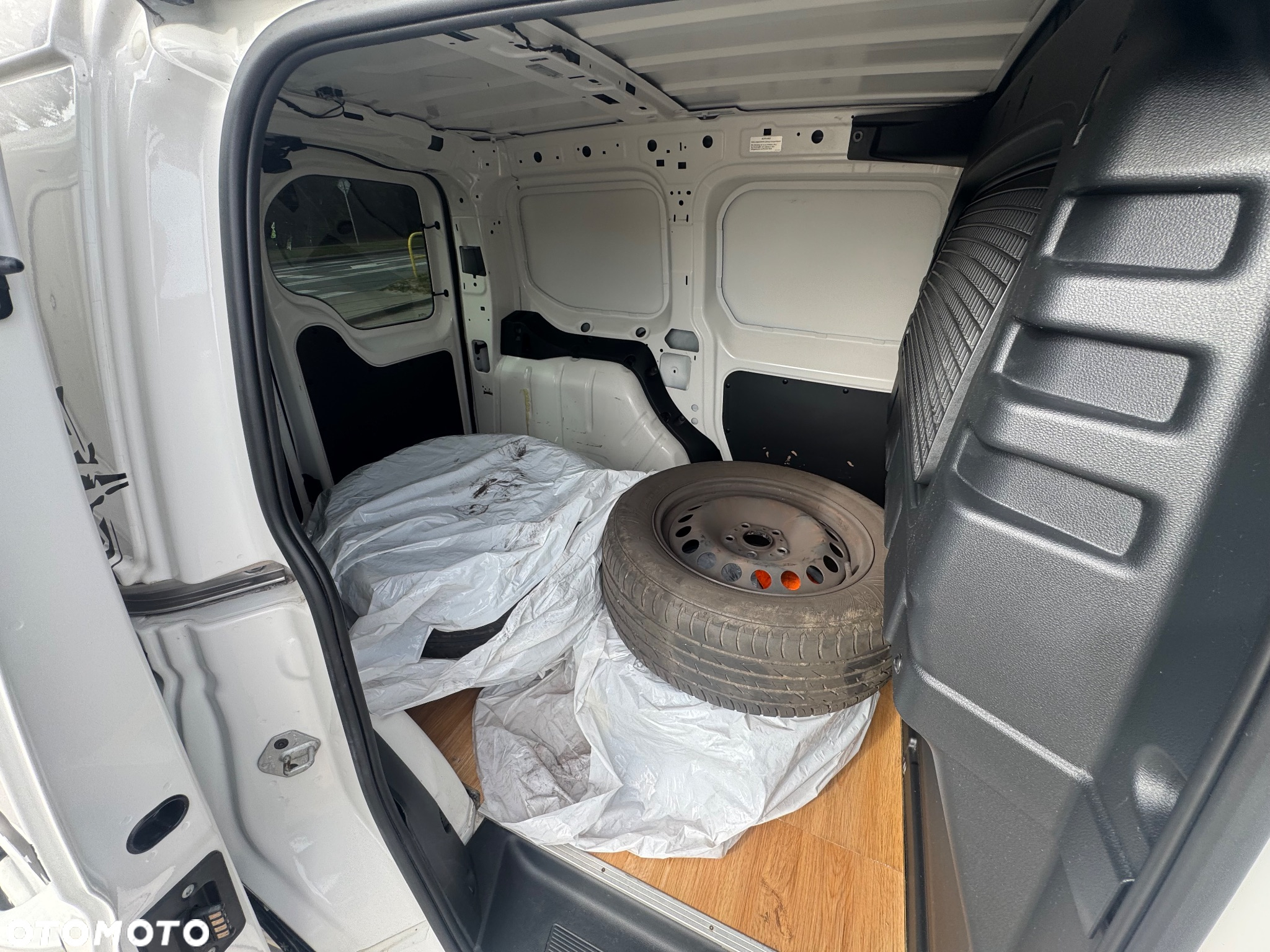 Volkswagen Caddy 2.0 TDI Trendline - 25