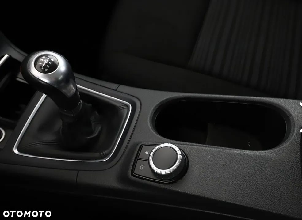 Mercedes-Benz Klasa B 180 CDI - 16