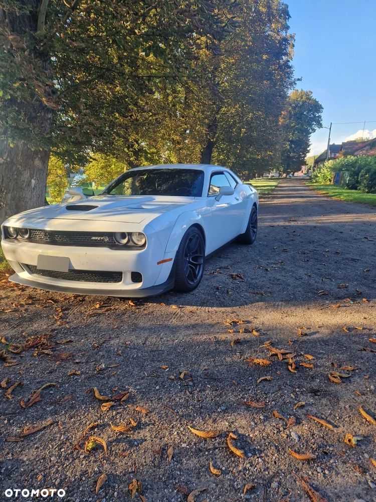 Dodge Challenger 6.2 Hellcat Widebody - 10