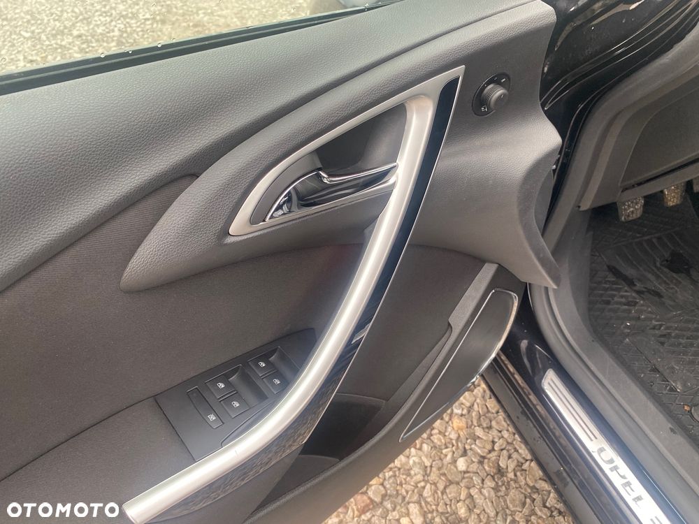 Opel Astra 1.4 Turbo Cosmo - 21