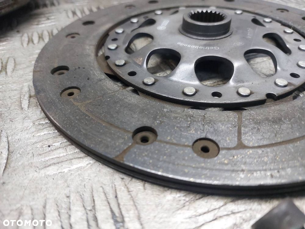 KOŁO DWUMASOWE + TARCZA + DOCISK + ŁOŻYSKO AUDI A4 B6 1.8 T 058105266H - 6
