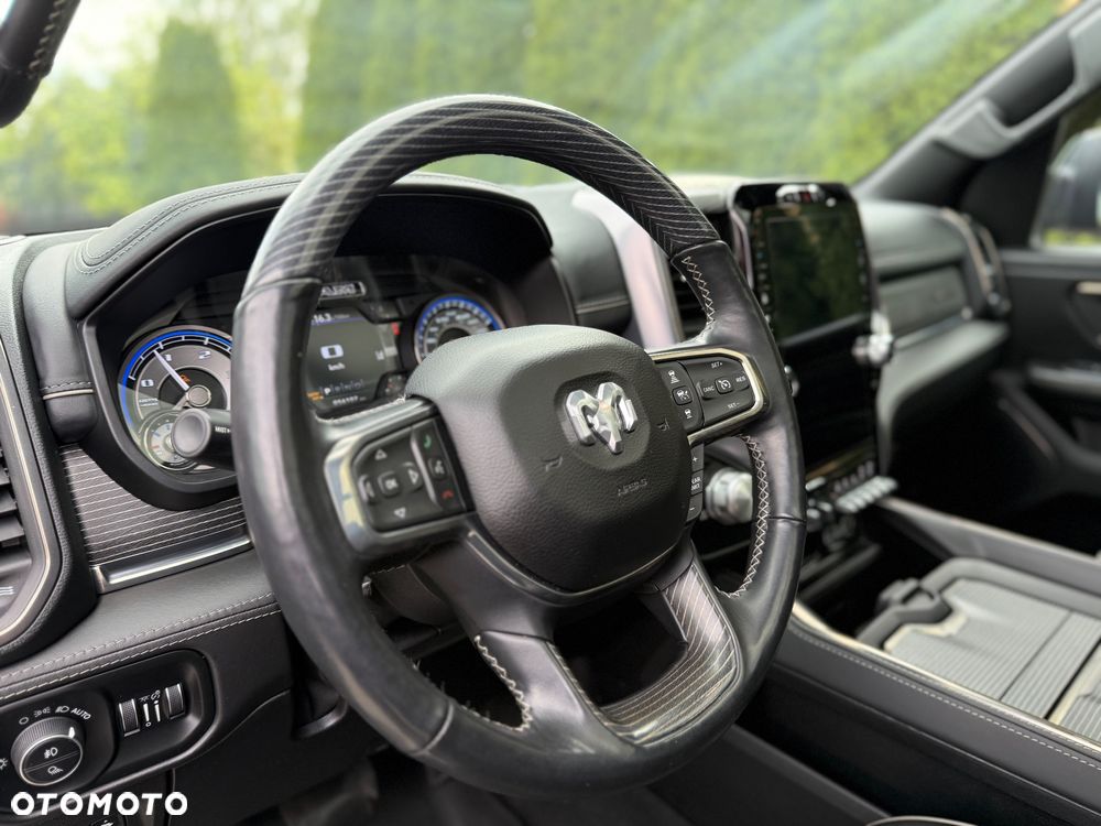 RAM 1500 Crew Cab Laramie - 9
