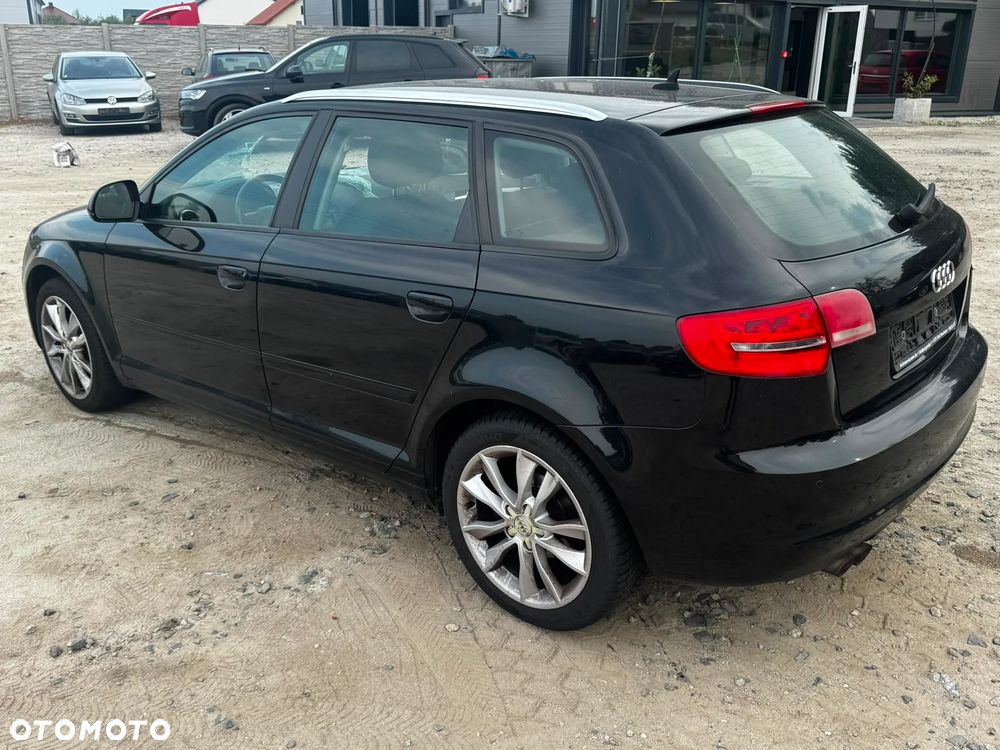Audi A3 Sportback 1.8 TFSI Attraction S tronic - 3