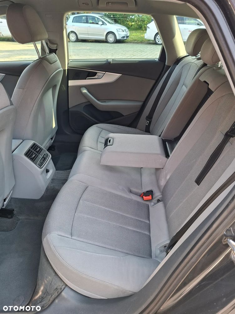 Audi A4 Avant 2.0 TDI S tronic - 6
