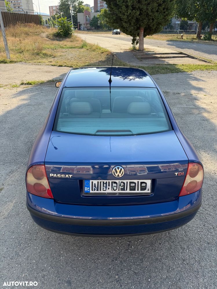 Volkswagen Passat - 2