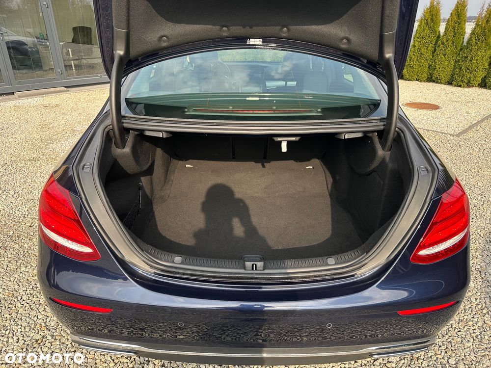 Mercedes-Benz Klasa E 220 d 9G-TRONIC Avantgarde - 27