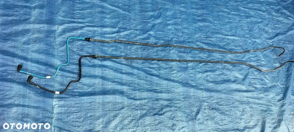 PRZEWÓD PRZEWODY RURKA RURKI PALIWA PALIWOWE PODWOZIA ZBIORNIKA PALIWA KOMPLET A2124701664 A2124701564 MERCEDES CLS W218 2.2 CDI 651 OM651