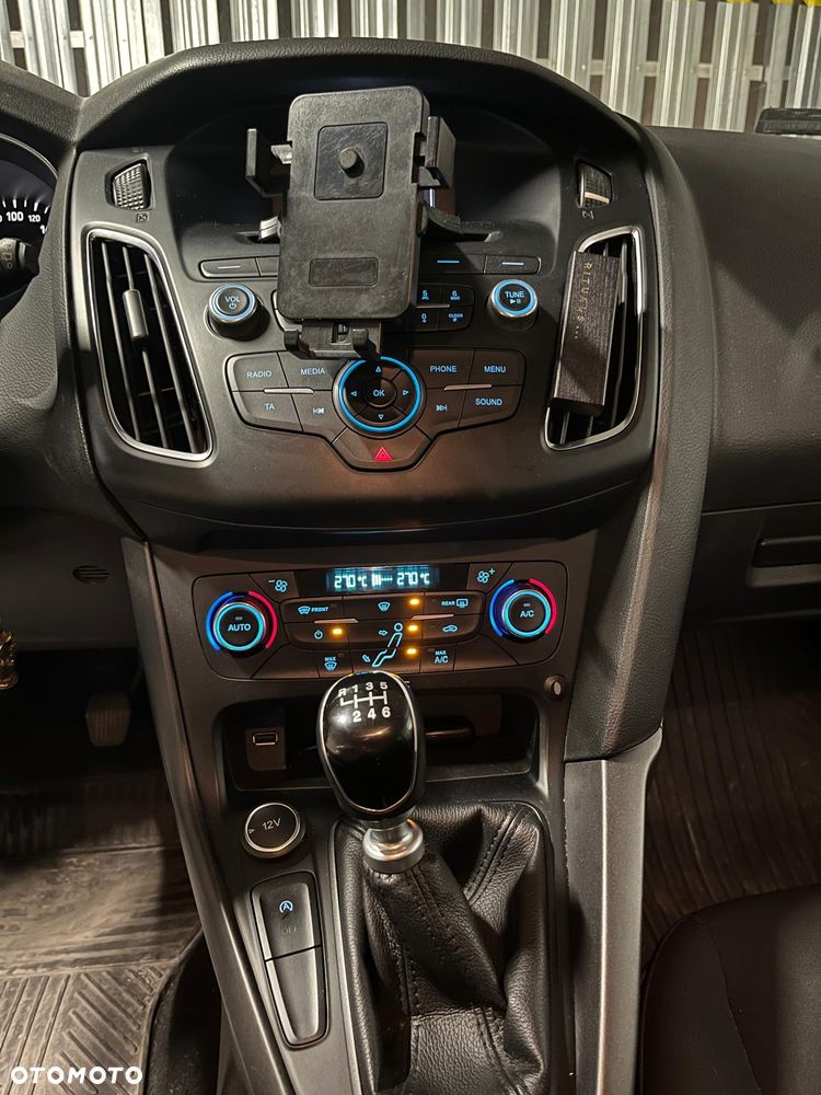 Ford Focus 1.5 EcoBoost Titanium ASS - 11