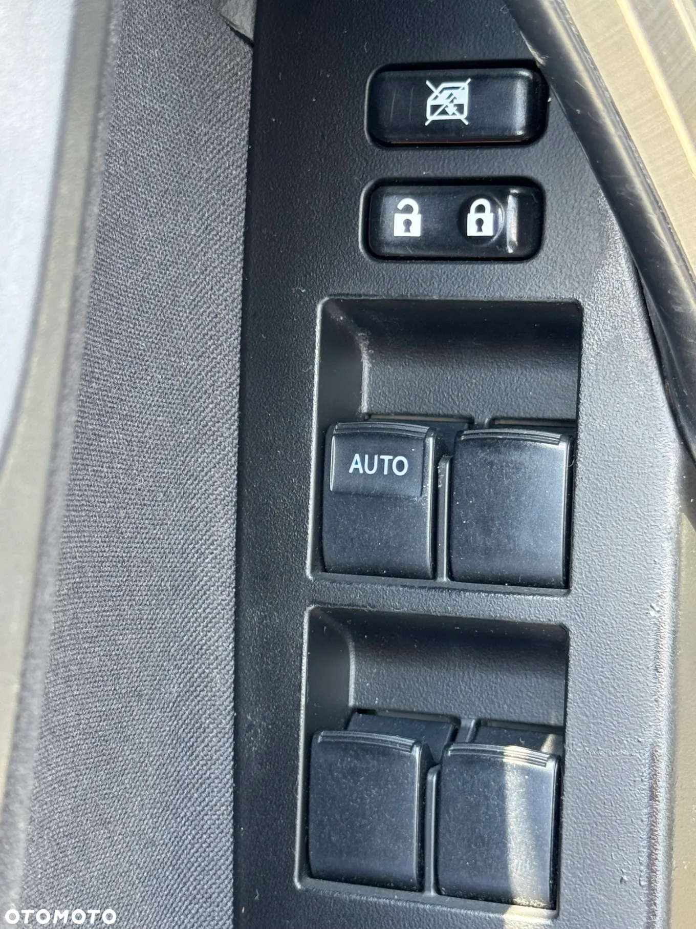Toyota Auris - 5