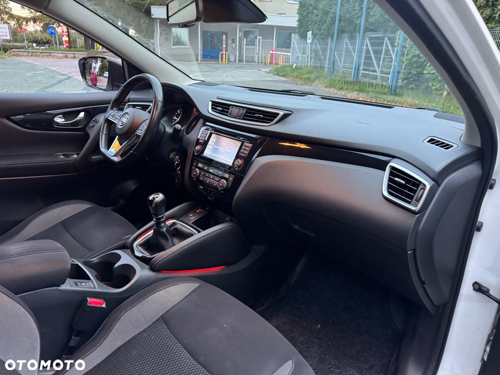 Nissan Qashqai - 16